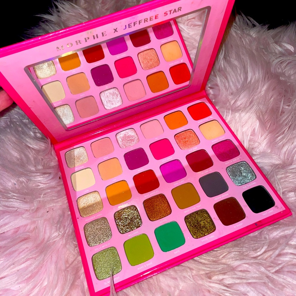 Makeup pallet
